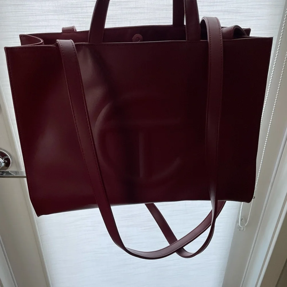 Telfar Burgandy Medium - Picture 2 of 3